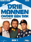Drie mannen onder een dak